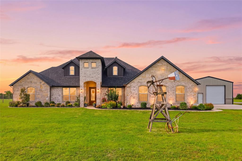 1705 S Fm 1752 Property Photo 1