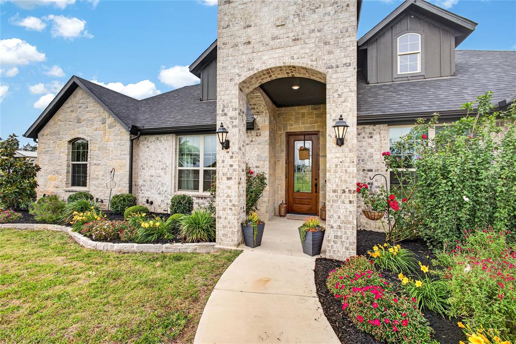 1705 S Fm 1752 Property Photo 5