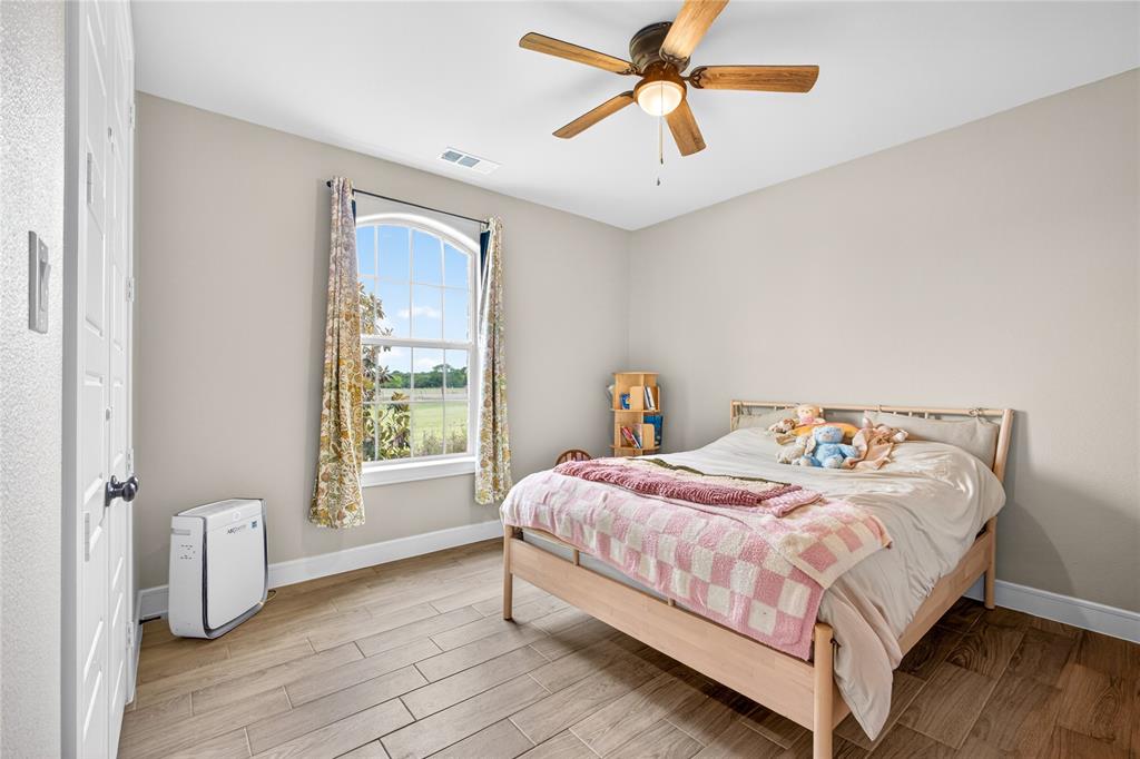 1705 S Fm 1752 Property Photo 26