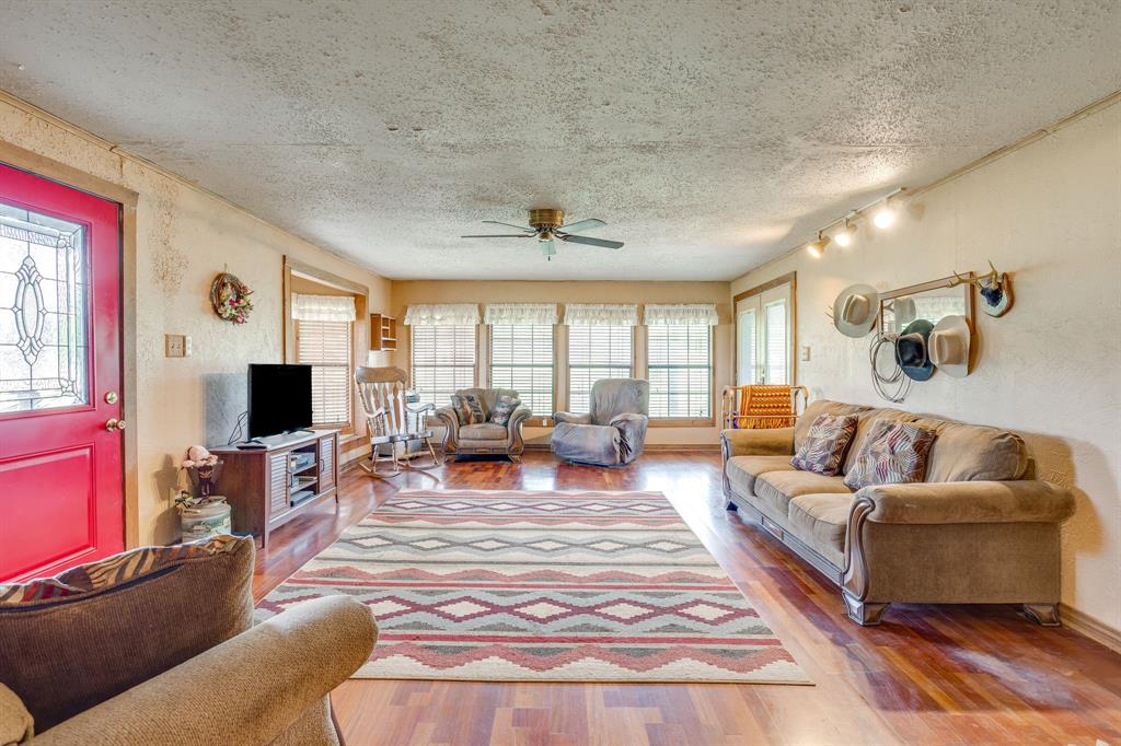 4180 E Fm 2210 Property Photo 10