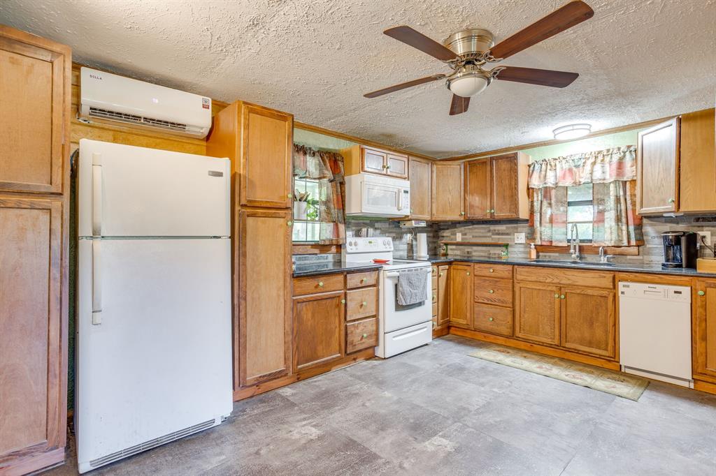 4180 E Fm 2210 Property Photo 11