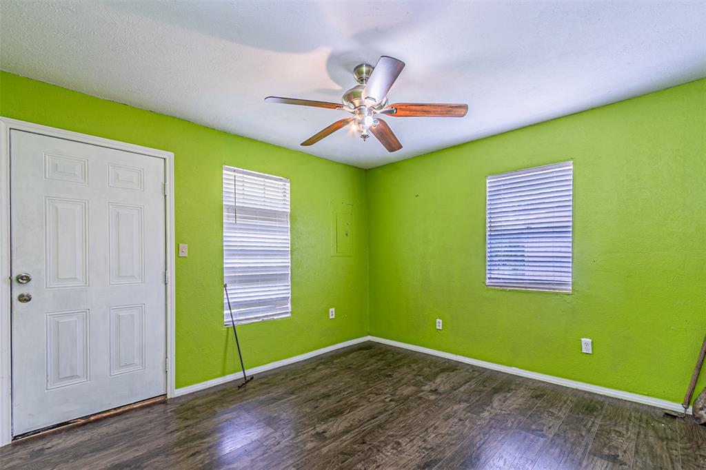 317 Fuller Street Property Photo 6