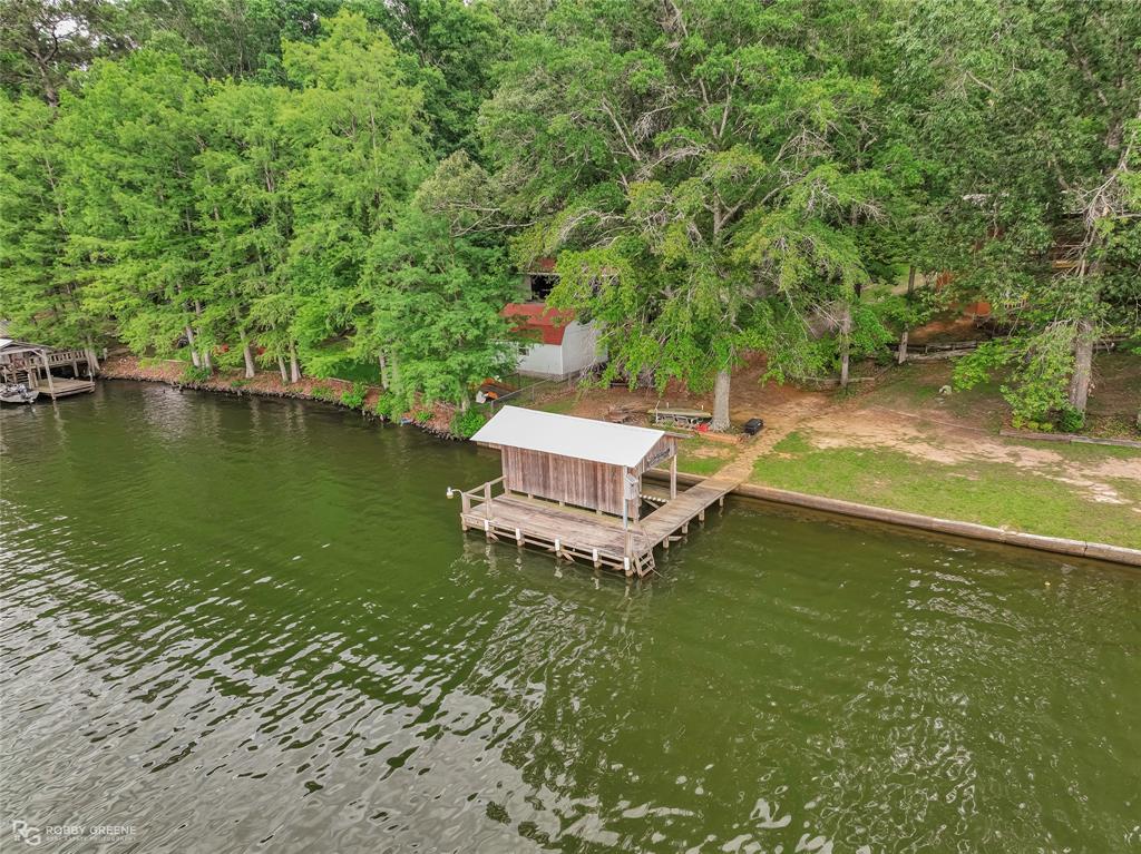 664 Featherston Road Property Photo 3