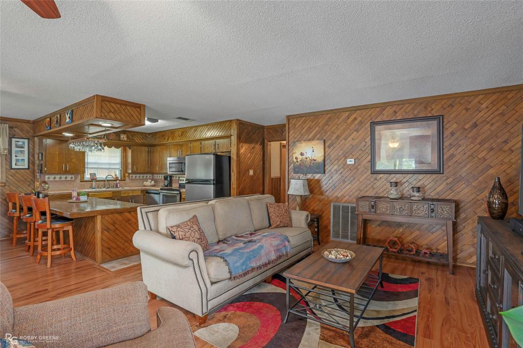 664 Featherston Road Property Photo 13
