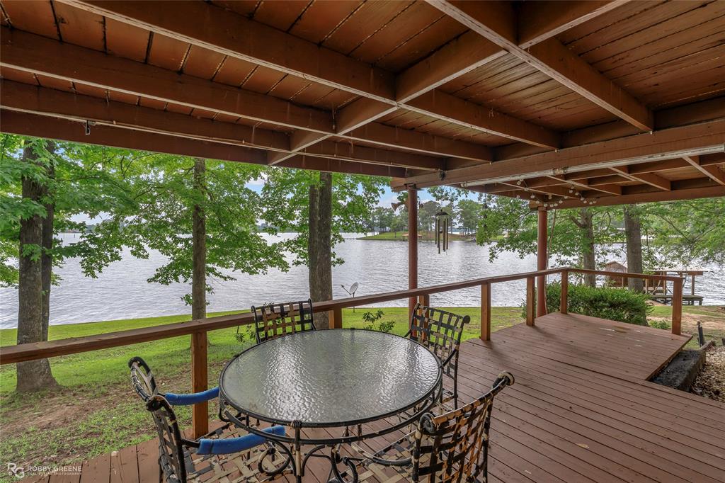 664 Featherston Road Property Photo 31