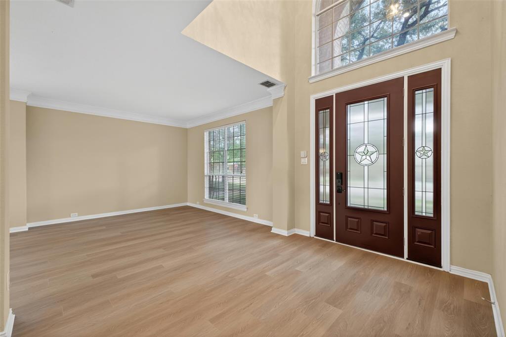 402 Montclair Drive Property Photo 2