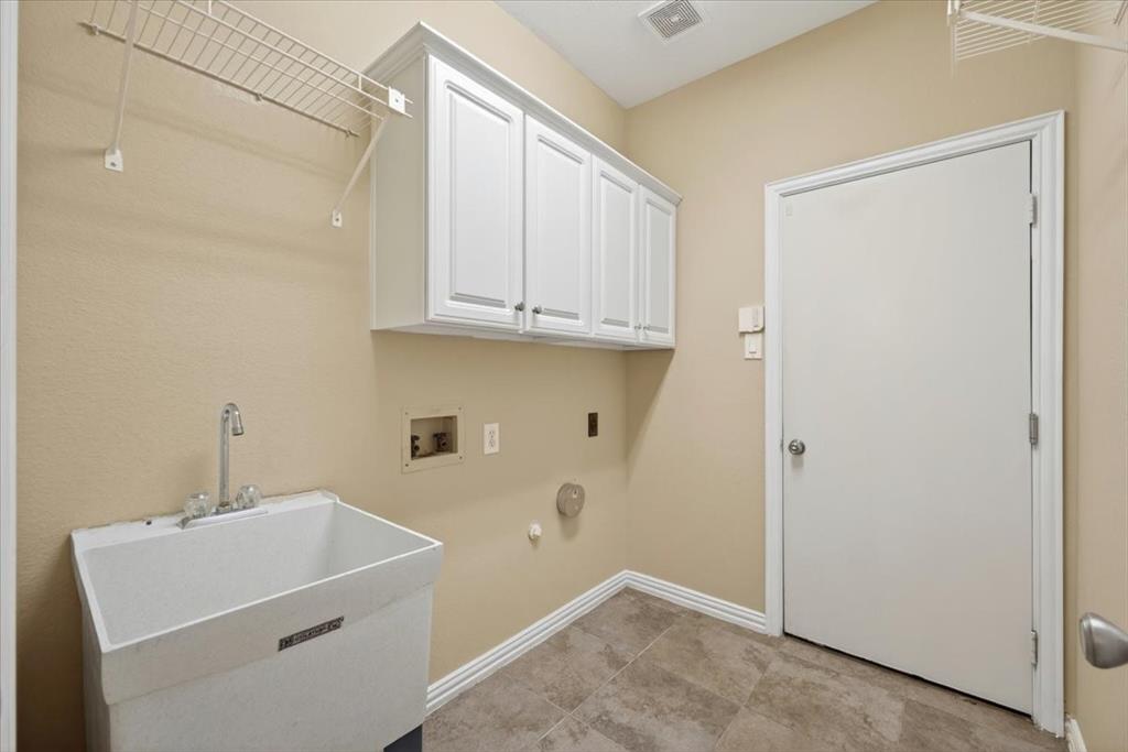 402 Montclair Drive Property Photo 34