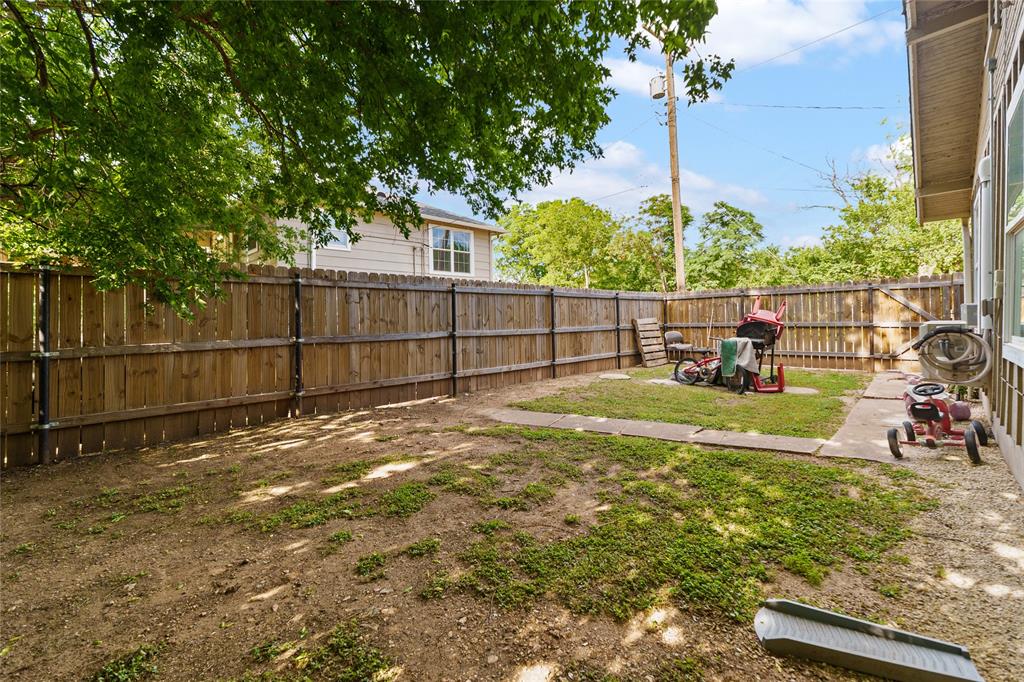 1041 S 14th Street Property Photo 3