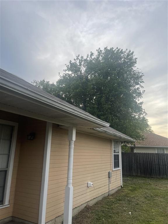 1410 Williamsburg Drive Property Photo 4
