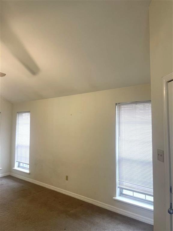 1410 Williamsburg Drive Property Photo 8