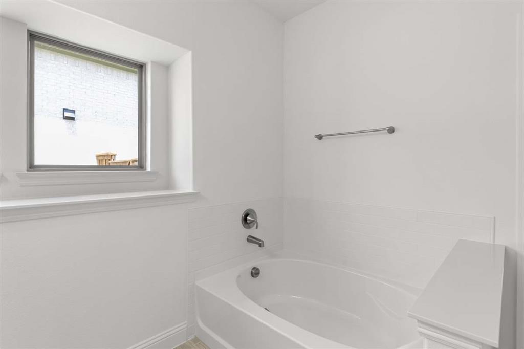 700 Brazos Drive Property Photo 11