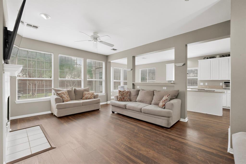 3608 Edmonton Court Property Photo 4