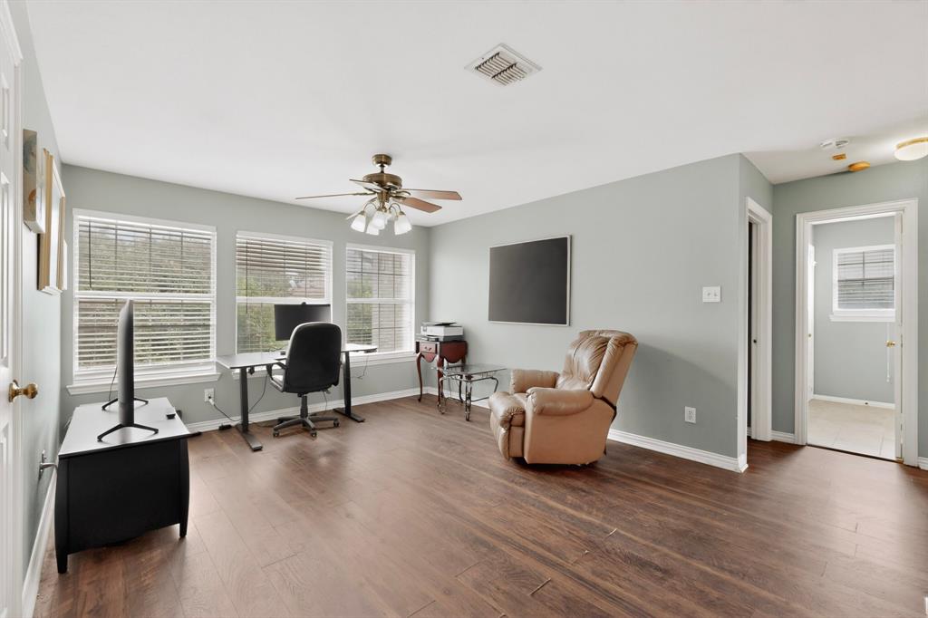 3608 Edmonton Court Property Photo 15
