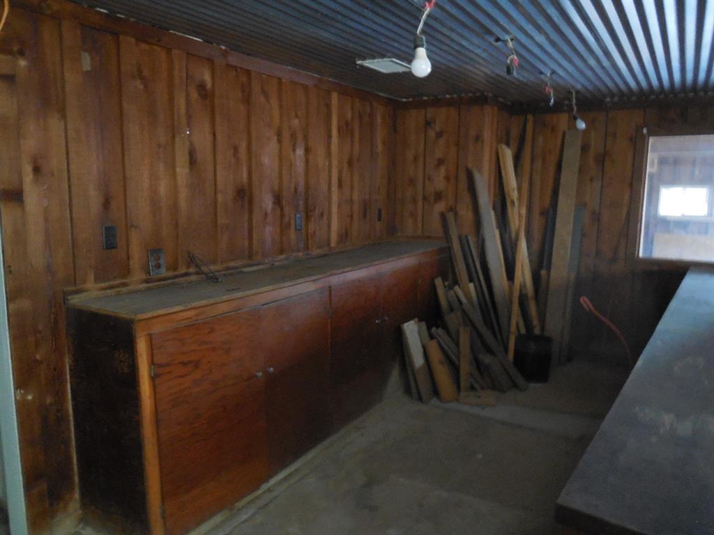 605 E Loop 254 Property Photo 9