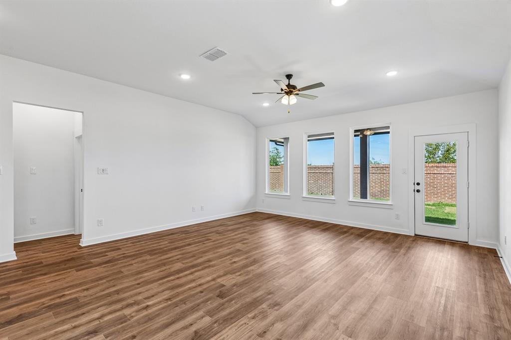 4744 Farmers Drive Property Photo 16
