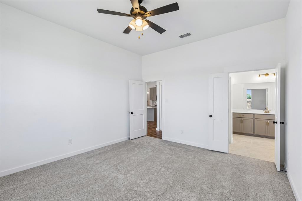 4744 Farmers Drive Property Photo 18