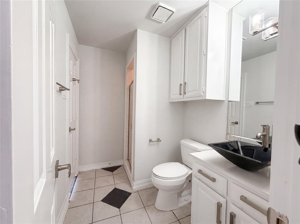 2405 Castle Rock Road Property Photo 15