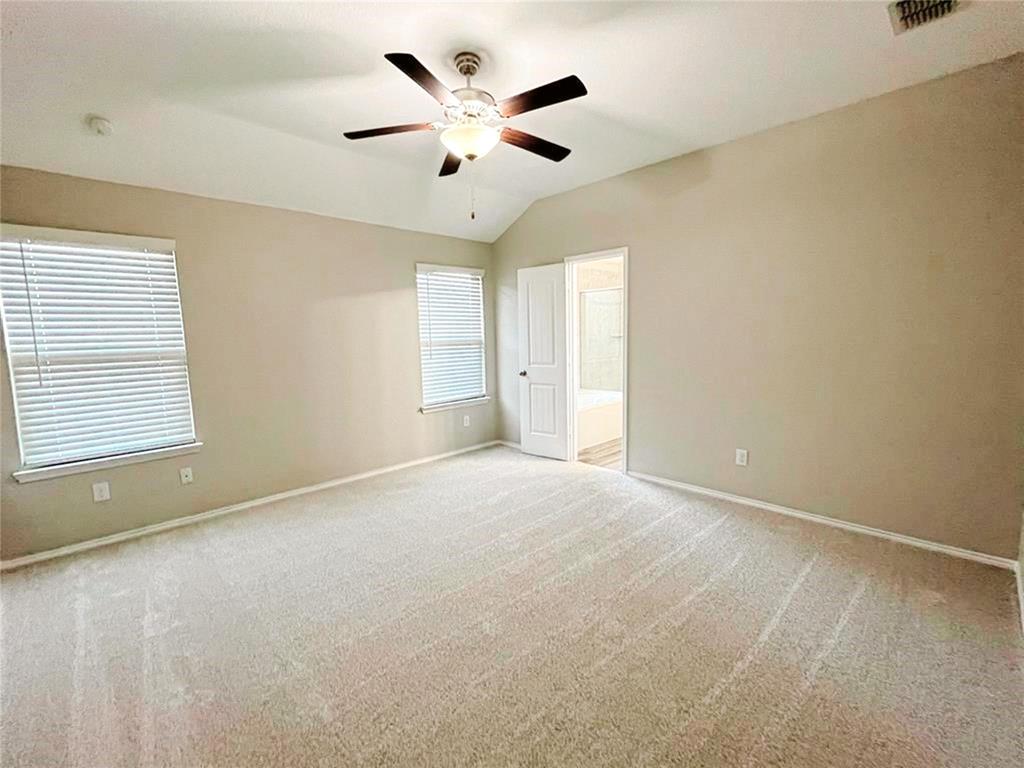 2927 Rosemount Lane Property Photo 8