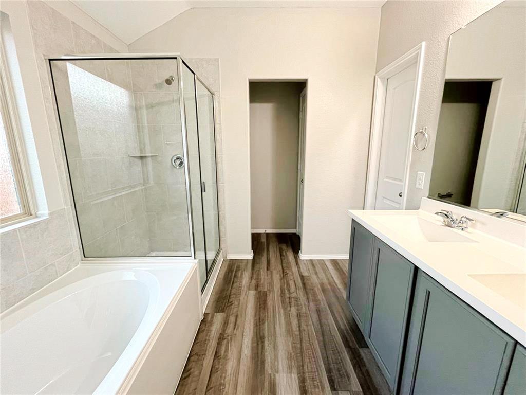 2927 Rosemount Lane Property Photo 9