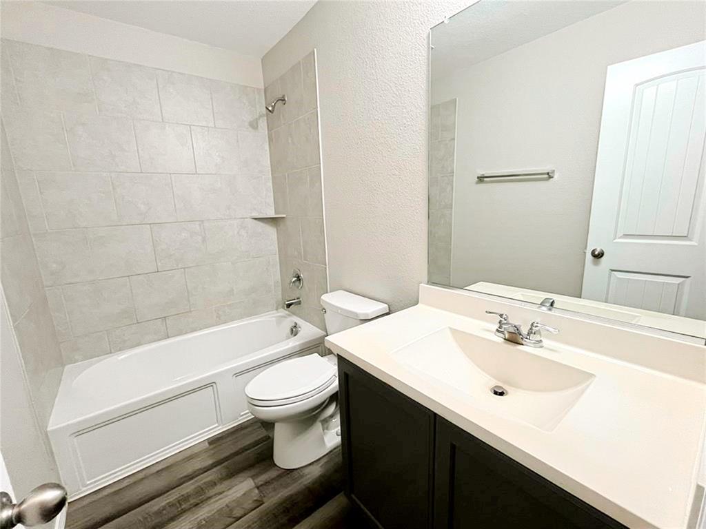2927 Rosemount Lane Property Photo 13