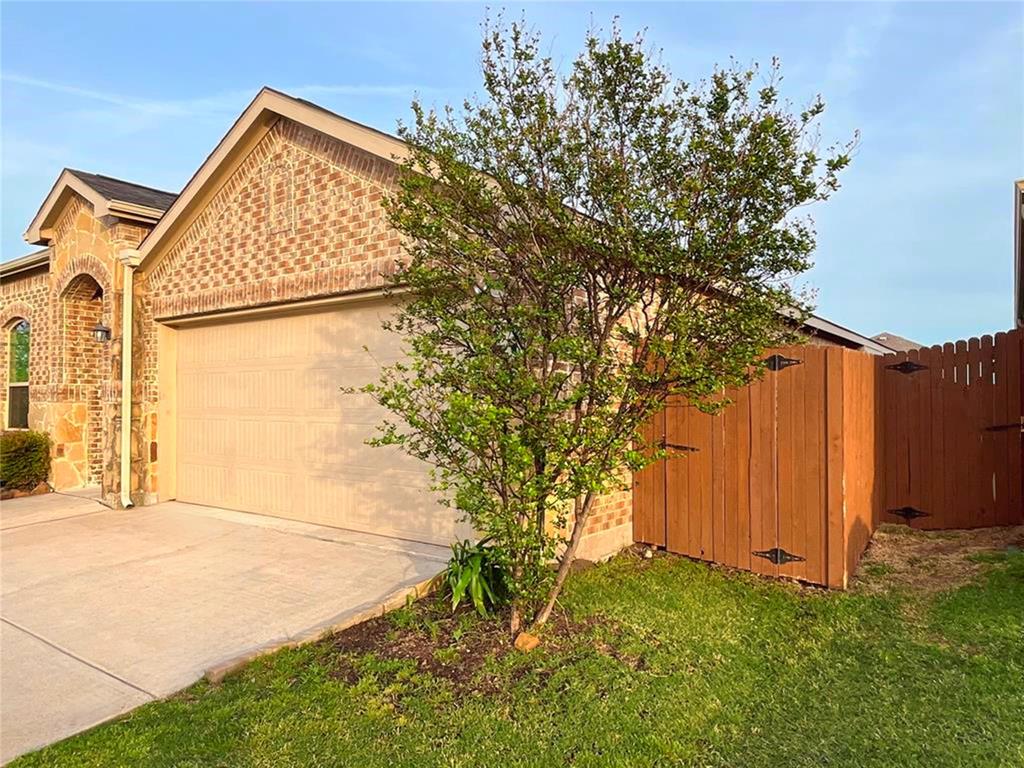 2927 Rosemount Lane Property Photo 16