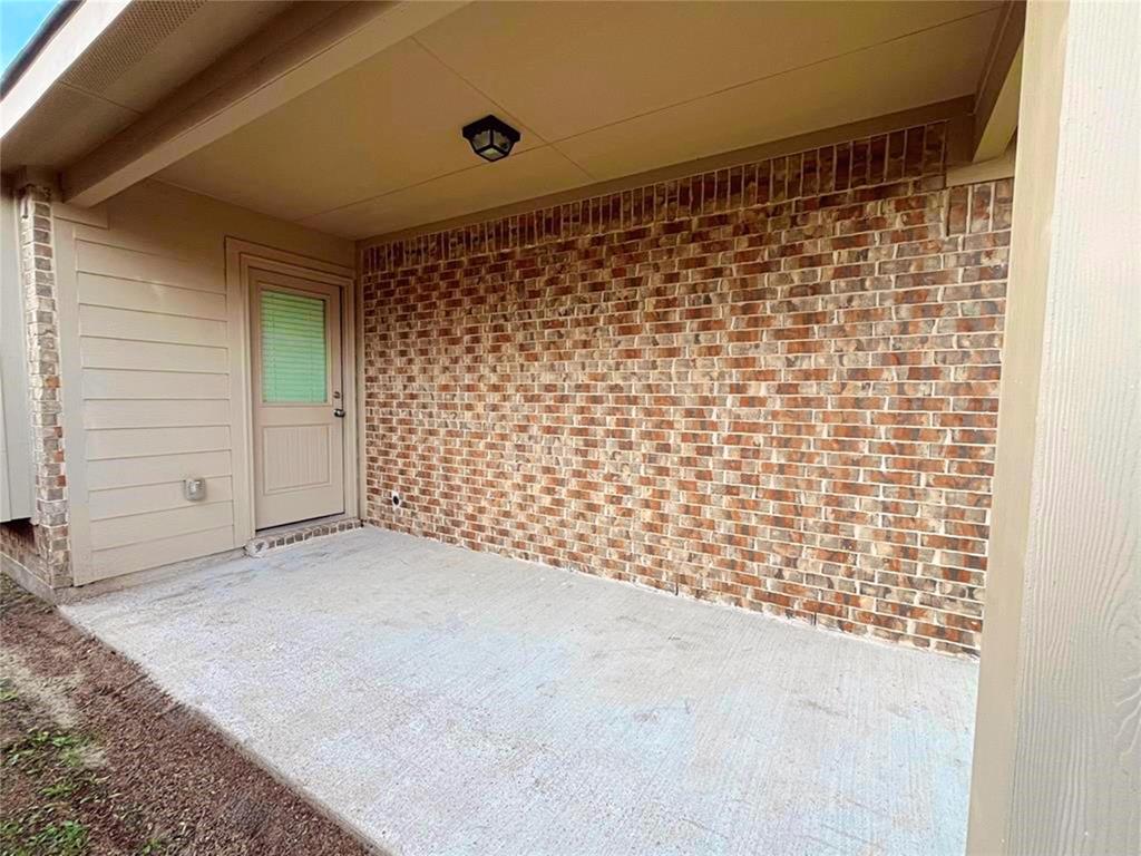 2927 Rosemount Lane Property Photo 18
