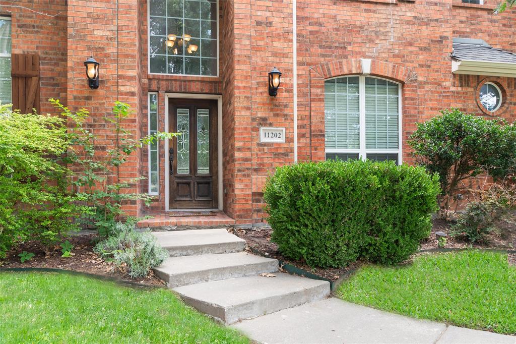 11202 Monarch Drive Property Photo 3