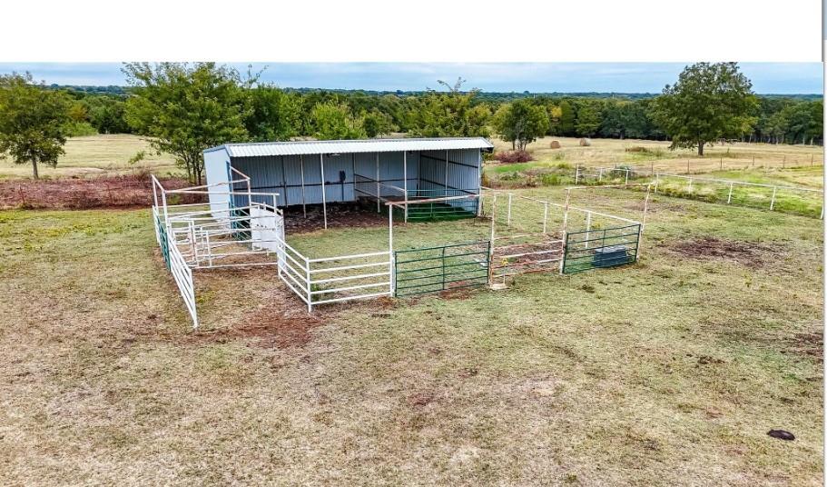 28966 Us Highway 377 Property Photo 37