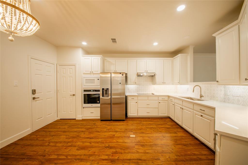 4313 Tomberra Way Property Photo 6