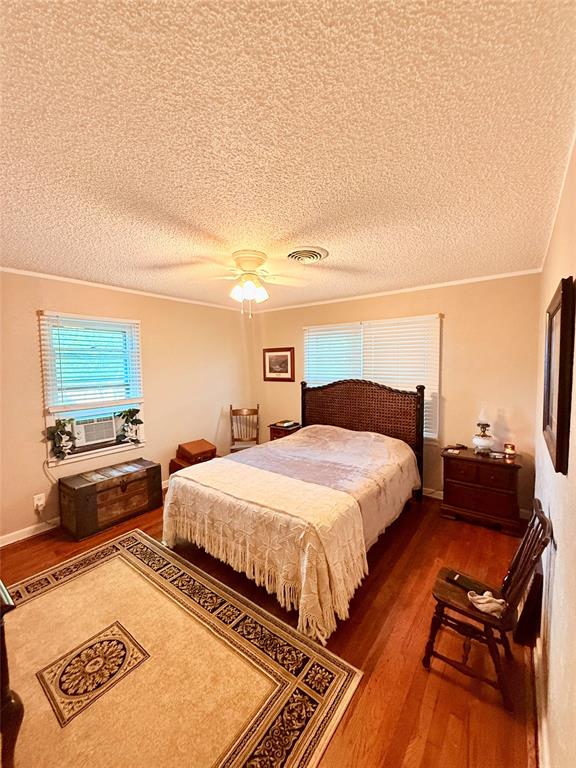 6408 Lake Vista Street Property Photo 9