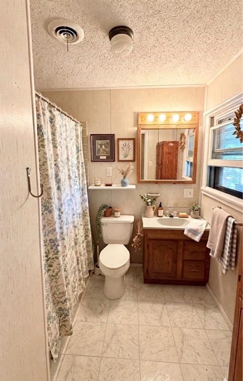 6408 Lake Vista Street Property Photo 10