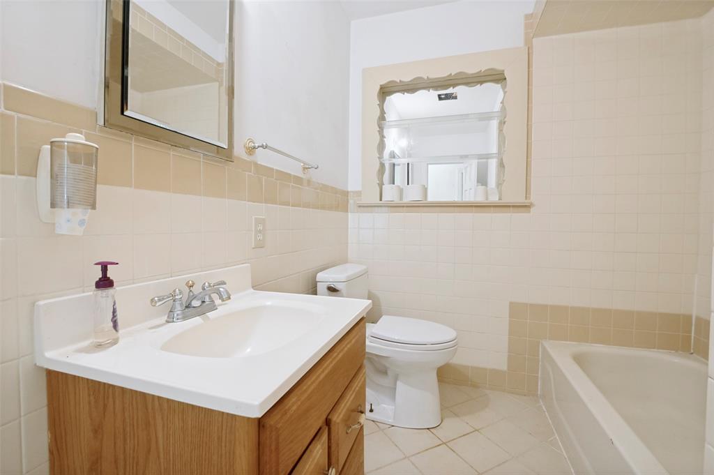 6322 Covington Lane Property Photo 14