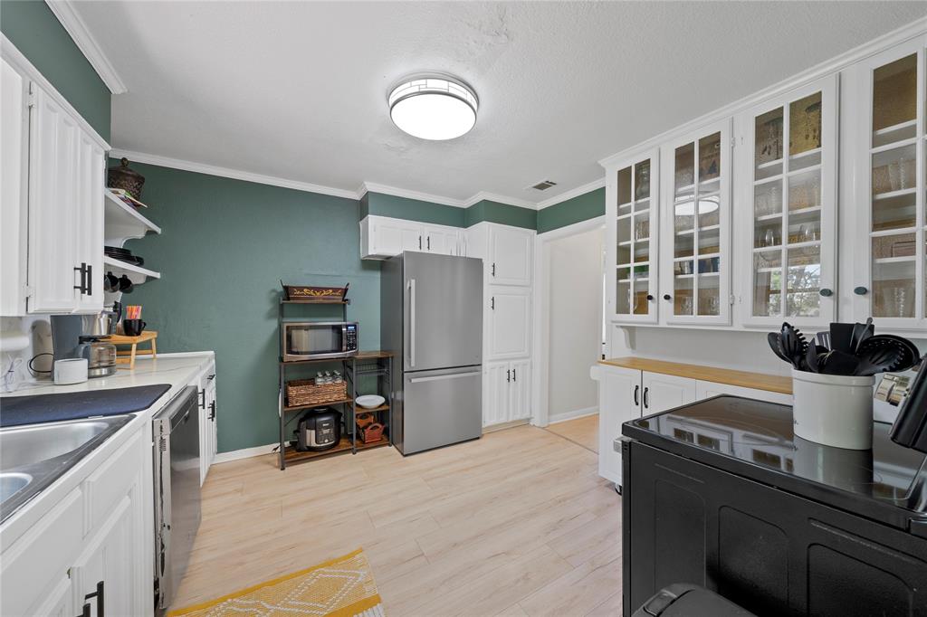 3108 S 3rd Street Property Photo 5