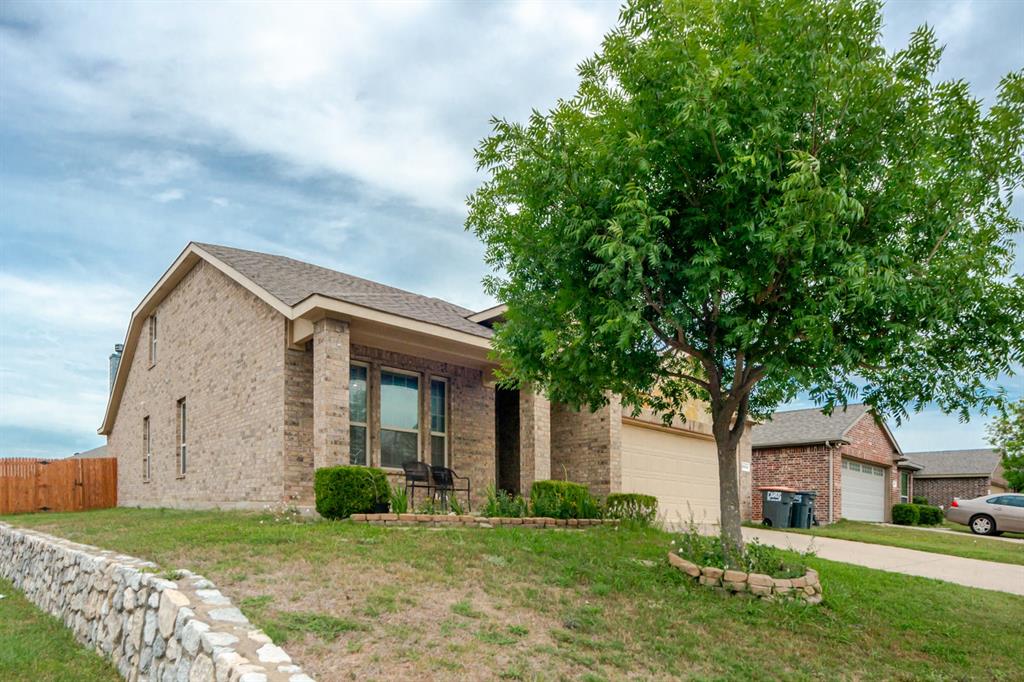 2114 Cedar Trail Property Photo 4