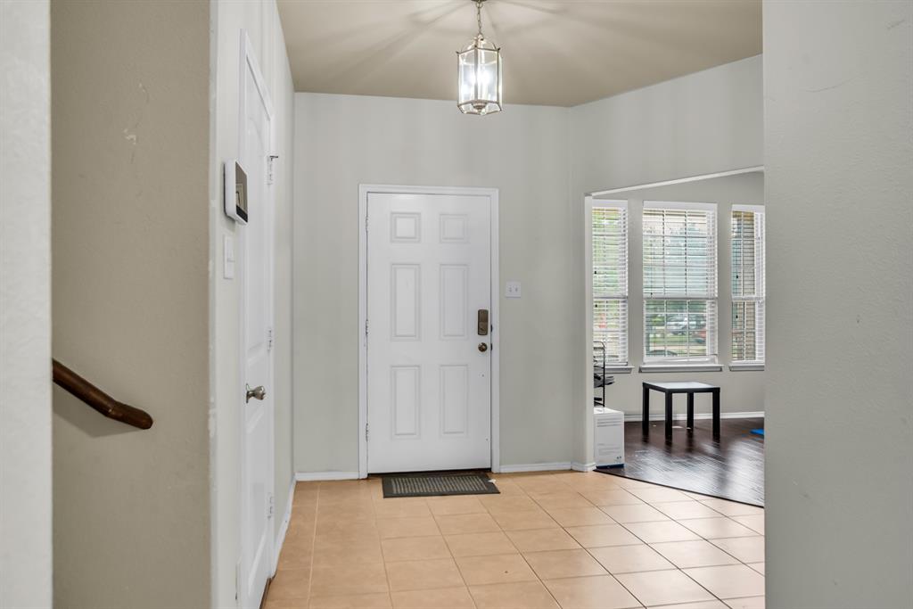 2114 Cedar Trail Property Photo 7