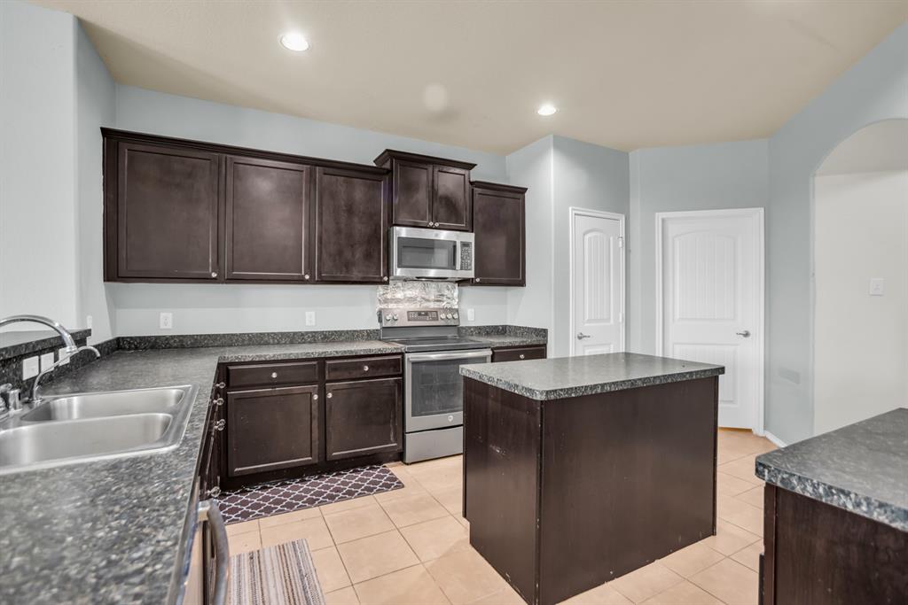 2114 Cedar Trail Property Photo 15