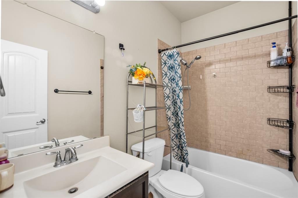2114 Cedar Trail Property Photo 18