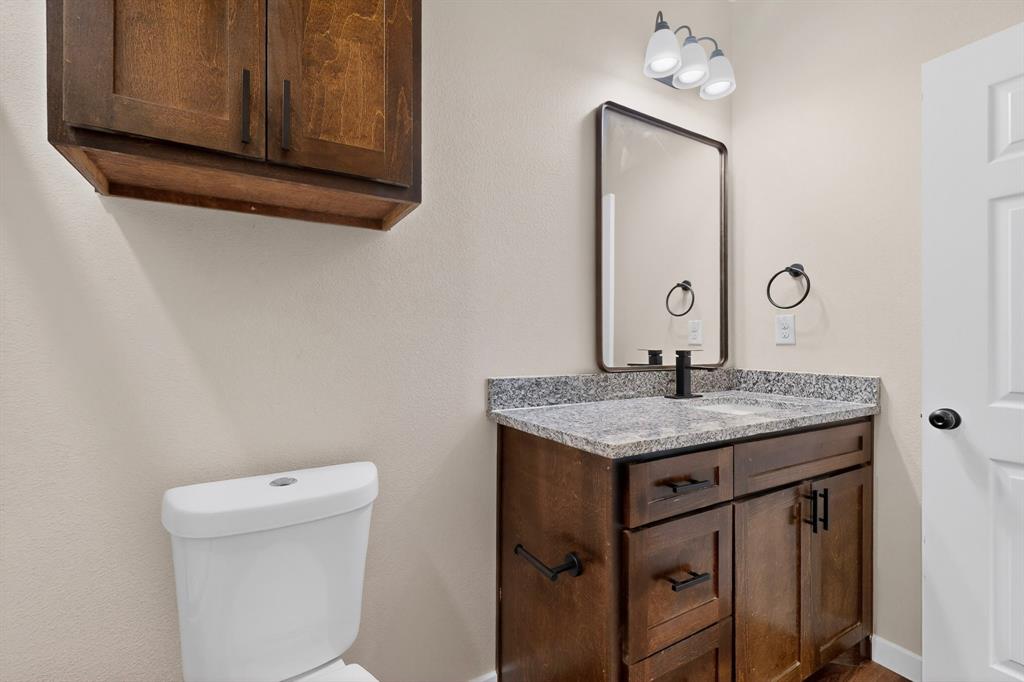 800 Oak Creek Drive Property Photo 13