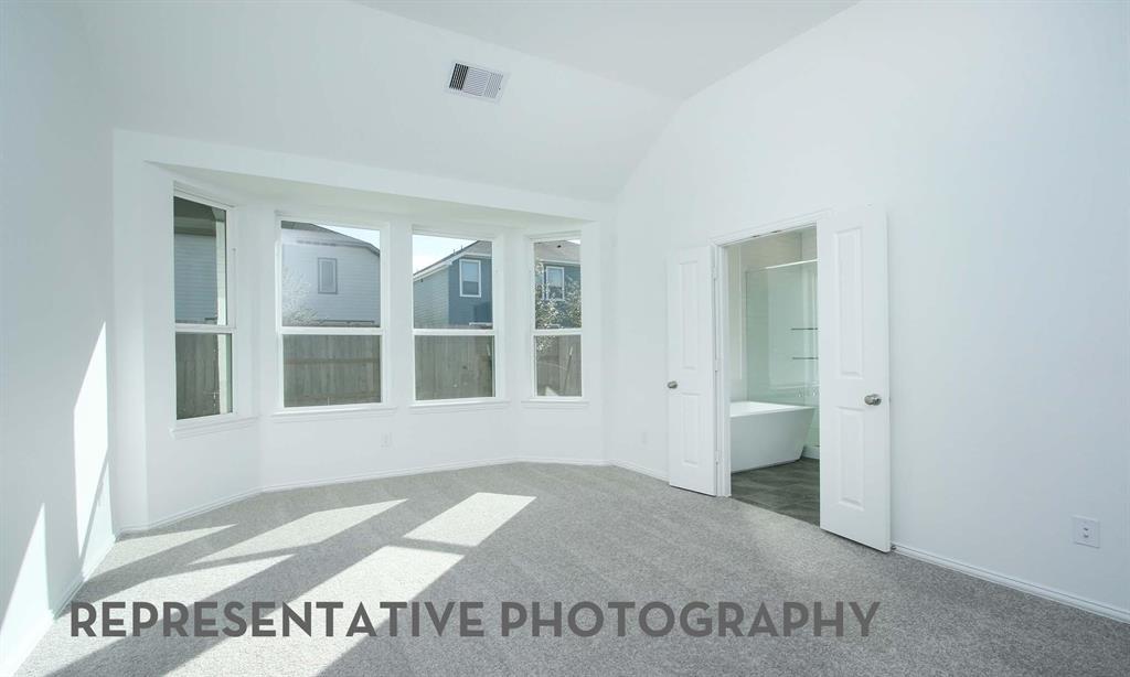 4311 Anglers Way Property Photo 13