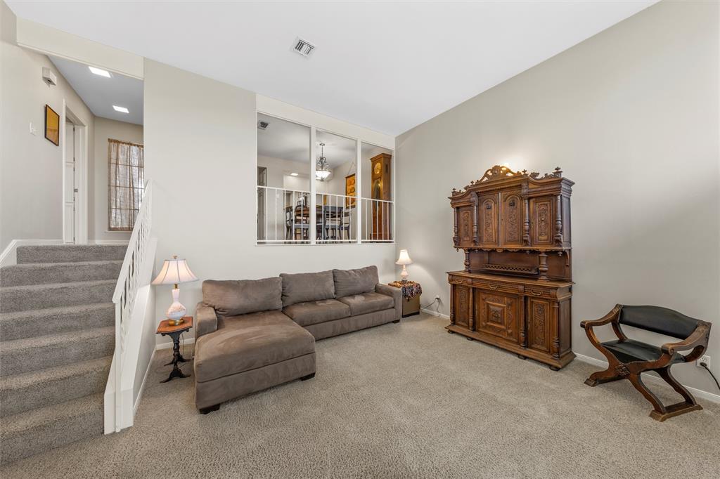 2901 Lake Shore Drive 405 Property Photo 6