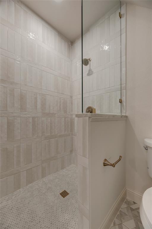 300 E Division Street Property Photo 33