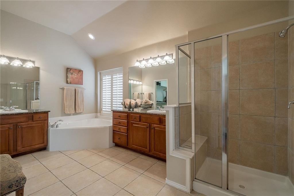 2374 Aspermount Drive Property Photo 6