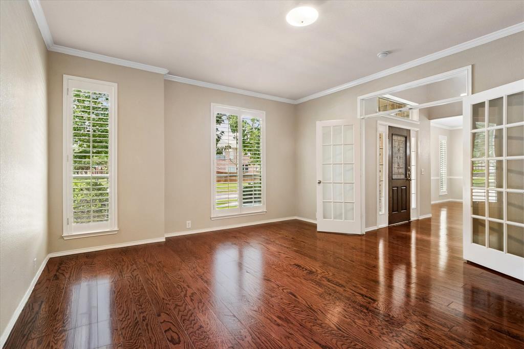 2374 Aspermount Drive Property Photo 8