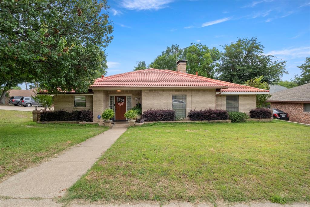 1400 Rusdell Drive Property Photo 1