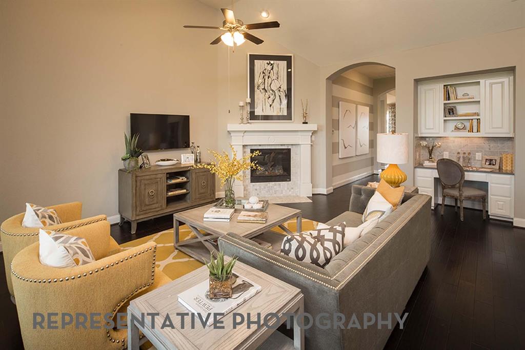 1404 Hydrangea Court Property Photo 5