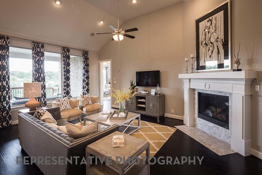 1404 Hydrangea Court Property Photo 6