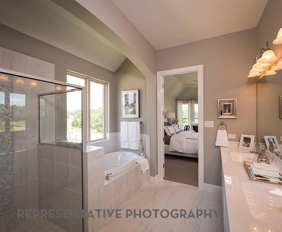 1404 Hydrangea Court Property Photo 9