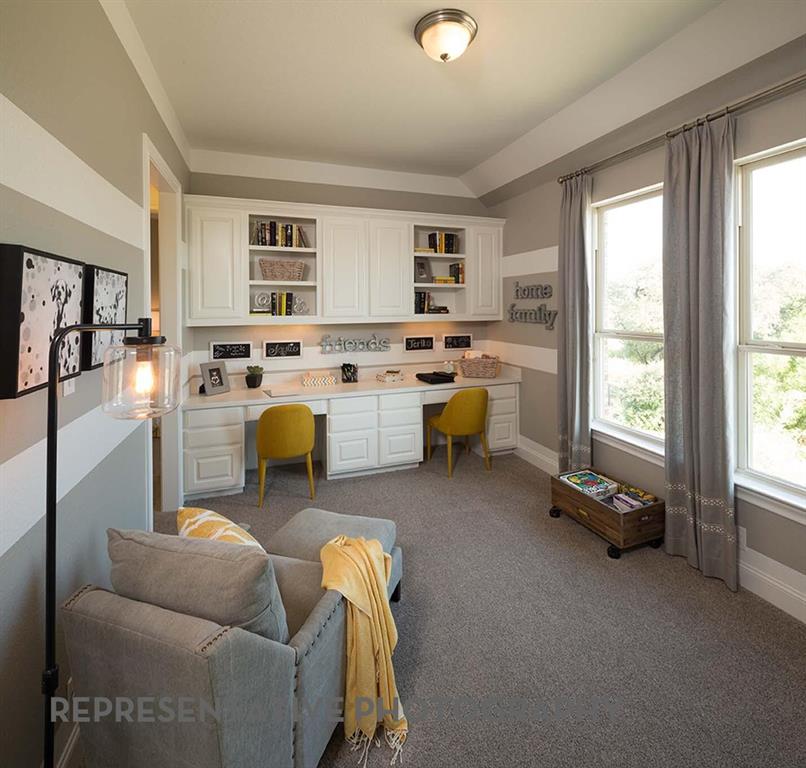 1404 Hydrangea Court Property Photo 18
