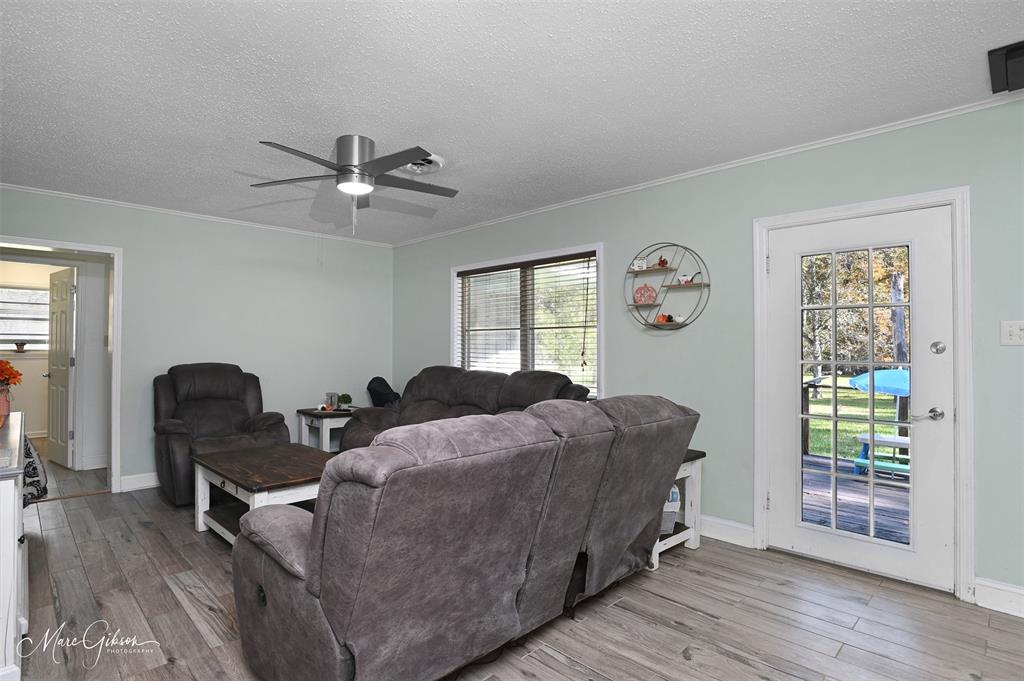 135 Poverty Point Property Photo 6