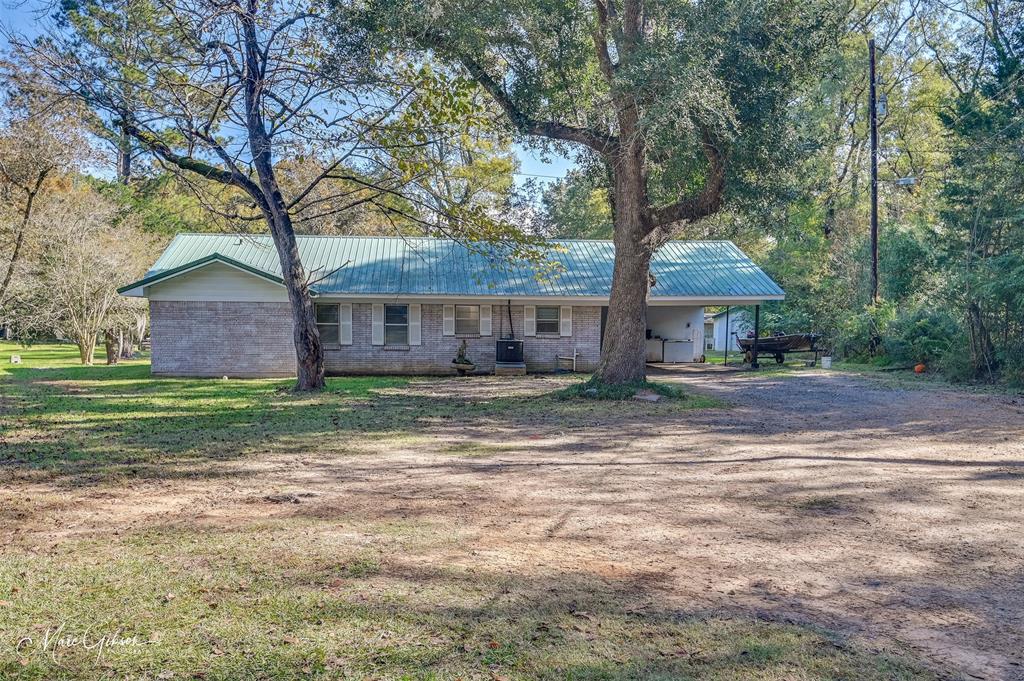135 Poverty Point Property Photo 17
